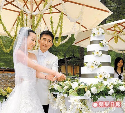 Những cặp đôi “đình đám” của làng giải trí châu Á - 5 Những cặp đôi “đình đám” của làng giải trí châu Á - 5