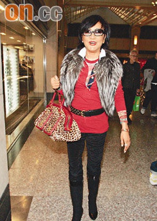 Trương Bá Chi mang bầu lần hai - 1