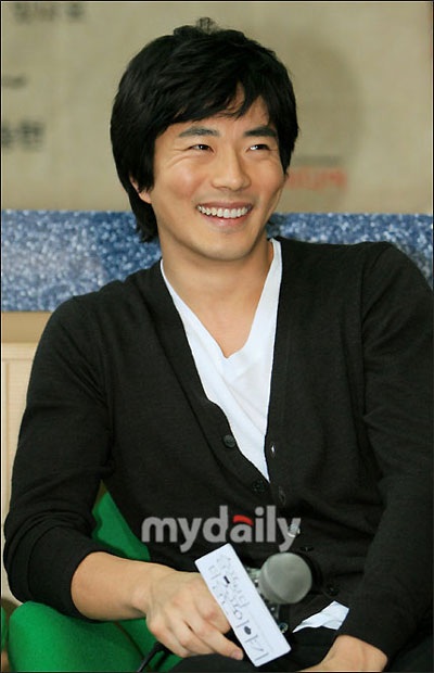 Kwon Sang Woo làm lễ kết hôn với hoa hậu Lee Bo Young? - 10