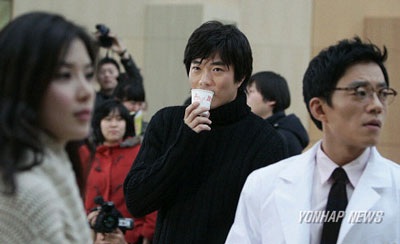 Kwon Sang Woo làm lễ kết hôn với hoa hậu Lee Bo Young? - 21