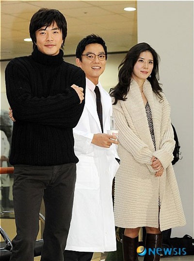 Kwon Sang Woo làm lễ kết hôn với hoa hậu Lee Bo Young? - 23