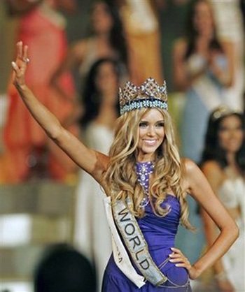 Khoảnh khắc đáng nhớ của đêm chung kết - 18 Khoảnh khắc đáng nhớ của đêm chung kết - 18