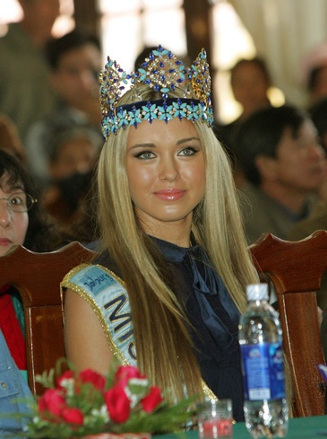 Một ngày theo chân Hoa hậu Thế giới - 10 Một ngày theo chân Hoa hậu Thế giới - 10