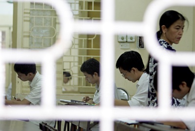 Sáng nay, gần 600 nghìn thí sinh thi môn Toán - 12 Sáng nay, gần 600 nghìn thí sinh thi môn Toán - 12