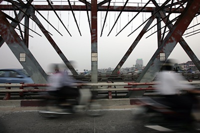 Những cây cầu bắc qua sông Hồng tại Thủ đô - 12