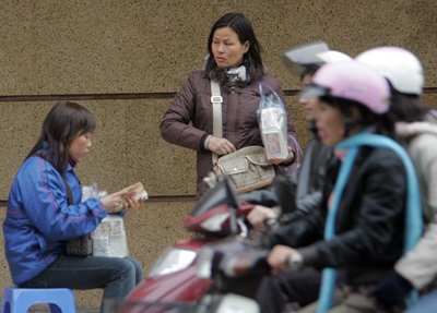 Chùm ảnh: Chợ tiền tết Hà Nội - 4 Chùm ảnh: Chợ tiền tết Hà Nội - 4