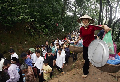 Chùm ảnh: Theo chân “Lang Liêu” về giỗ Tổ - 6
