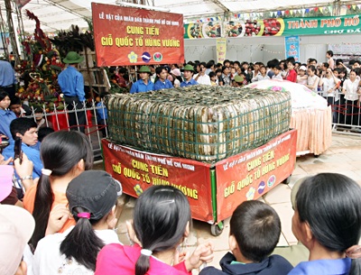 Chùm ảnh: Theo chân “Lang Liêu” về giỗ Tổ - 7