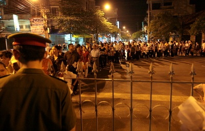 Thành cổ Sơn Tây náo nhiệt đêm phá cỗ sớm - 1