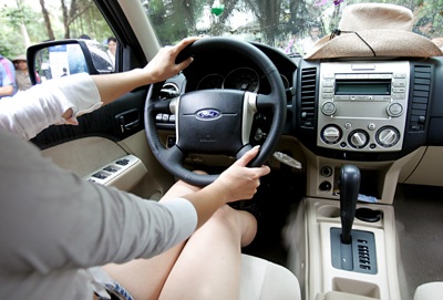 Ford giới thiệu xe Everest số tự động - 4 Ford giới thiệu xe Everest số tự động - 4