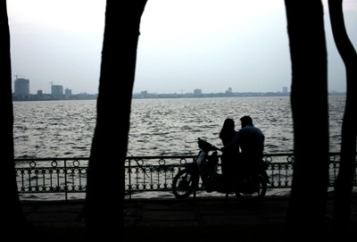 Chùm ảnh: “Chia tay” nhà nổi Hồ Tây - 14