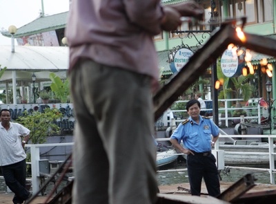 Chùm ảnh: “Chia tay” nhà nổi Hồ Tây - 10