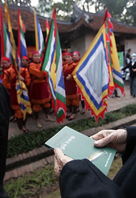 “Ngạt thở” vì… thơ! - 12