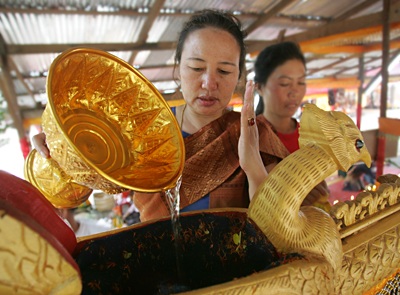 Tắm tượng cầu may - 7