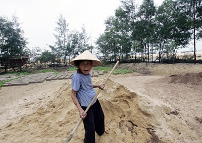 Nơi vàng đen đi qua - 13