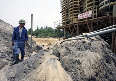 Nơi vàng đen đi qua - 5