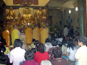 Sài Gòn ngập tràn sắc Xuân mùng 1 Tết - 12 Sài Gòn ngập tràn sắc Xuân mùng 1 Tết - 12