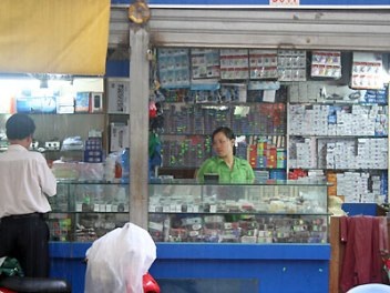 Lên chợ vùng biên tậu "alô" sành điệu! - 1