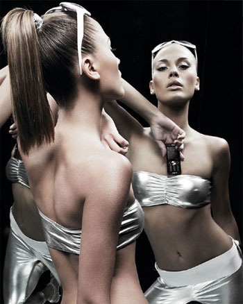 Hình ảnh người đẹp hâm nóng thế giới kỹ thuật số - 8