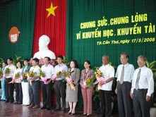 754 triệu đồng cho khuyến học-khuyến tài Cần Thơ - 1