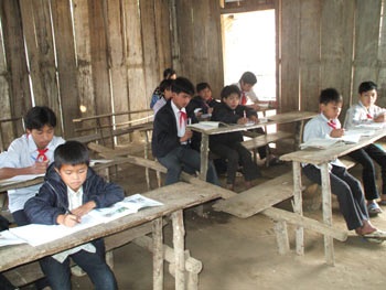 Liêu xiêu gieo chữ ở Phình Giàng - 3 Liêu xiêu gieo chữ ở Phình Giàng - 3