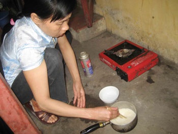 Những đứa trẻ khát dòng sữa mẹ - 4 Những đứa trẻ khát dòng sữa mẹ - 4