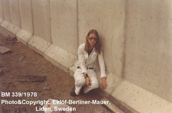 Bức tường Berlin đã... có vợ - 3 Bức tường Berlin đã... có vợ - 3
