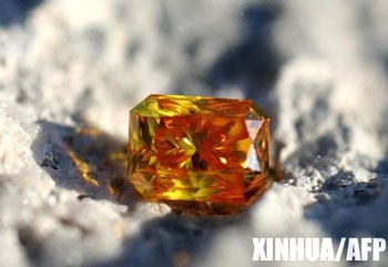 Kim cương làm từ … tro người chết - 1 Kim cương làm từ … tro người chết - 1