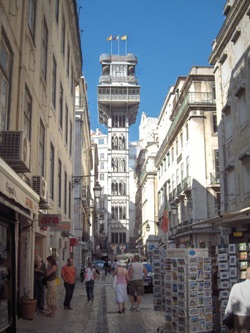 Những “kỳ quan” thang máy trên thế giới - 5