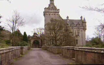 Giải mã cây cầu chó thường nhảy tự tử ở Anh - 1 Giải mã cây cầu chó thường nhảy tự tử ở Anh - 1