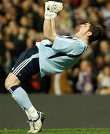 Iker Casillas - Thủ môn xuất sắc nhất thế giới - 1