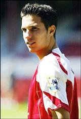 Nhóm G14 ủng hộ Liverpool - 1