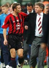 HLV Hiddink: ''PSV thua vì không có...Shevchenko''  - 1