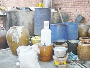 Kinh hãi nước tương sản xuất thủ công - 1