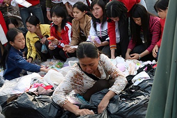 “Chợ thôn nữ” ven đô - 5