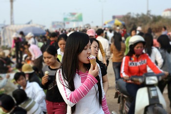 “Chợ thôn nữ” ven đô - 6