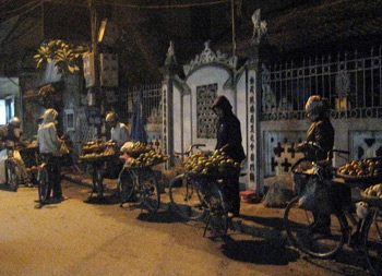 Mưu sinh nơi hè phố - 1 Mưu sinh nơi hè phố - 1