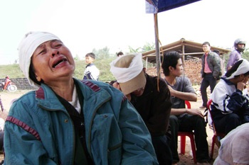 Tang tóc Châu Can  - 2