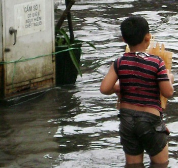 “TPHCM ngập sau mưa là đương nhiên” - 1 “TPHCM ngập sau mưa là đương nhiên” - 1