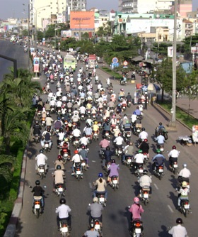 Ngỡ ngàng mũ bảo hiểm - 4 Ngỡ ngàng mũ bảo hiểm - 4