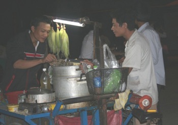 Đời trai “chạy chợ”  - 2