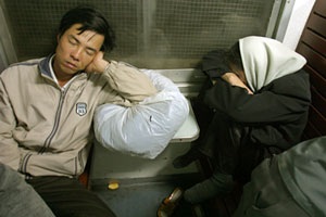 Nhọc nhằn chuyến tàu đêm - 4