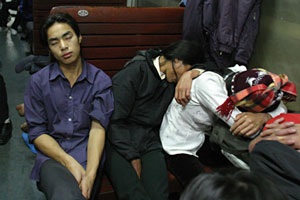 Nhọc nhằn chuyến tàu đêm - 5