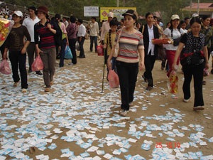 Chen chúc trẩy hội Chùa Hương - 6