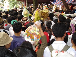 Chen chúc trẩy hội Chùa Hương - 3