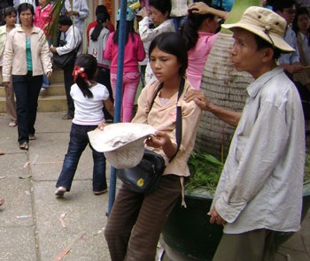 Tháng giêng đi lễ chùa Bà…  - 5