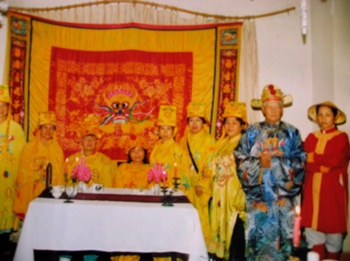 Hướng dẫn viên du lịch 81 tuổi - 1