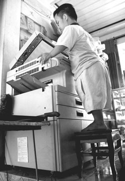 Những người tí hon vất vả - 5