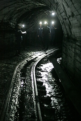 Khám phá “địa đạo” than sâu -150m  - 4