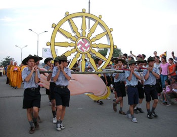 Lễ rước Phật cầu nguyện cho hòa bình thế giới - 5